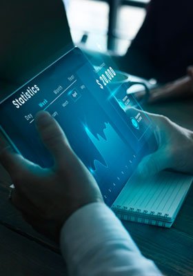 seo guy monitoring statistics